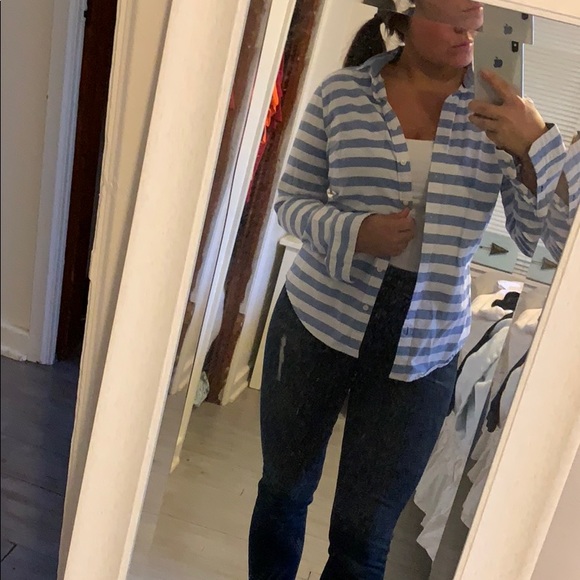 Button up - Picture 2 of 5